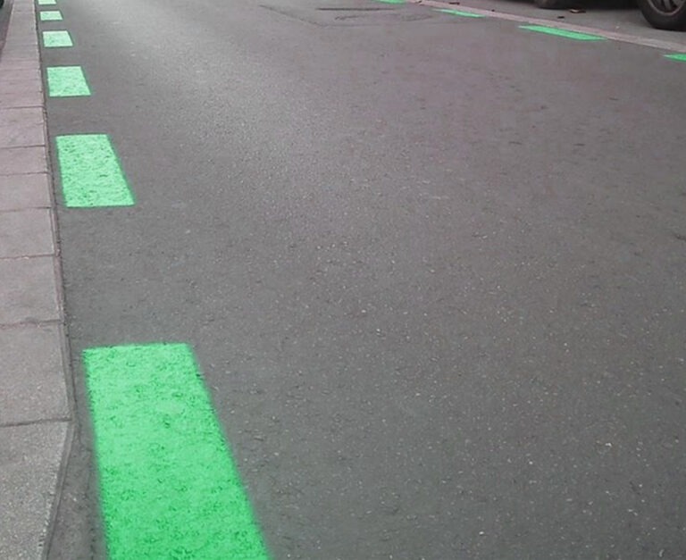 estacionamiento regulado, pintura horizontal, líneas verdes, zona ora, saludes servicios, industrias saludes