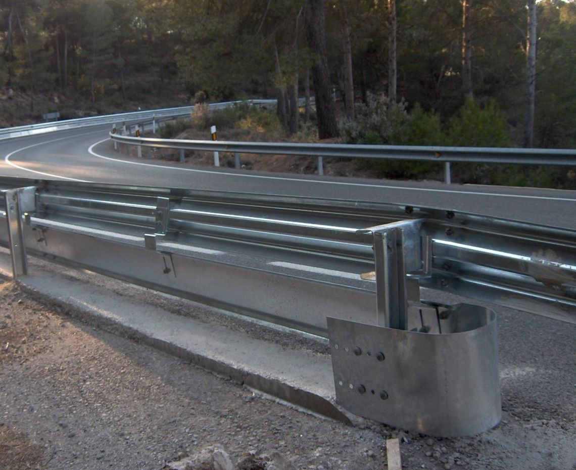 Barrera de seguridad vial