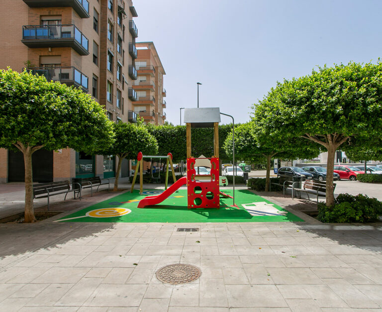 Tobogán de Rotomoldeo Pequeño Saludes Play